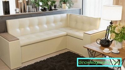 Разтегателен диван в кухнята Разтегателен диван в кухнята