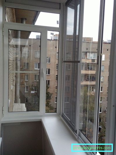 Балкон в Хрушчов - 75 снимки на най-добрите идеи за дизайн