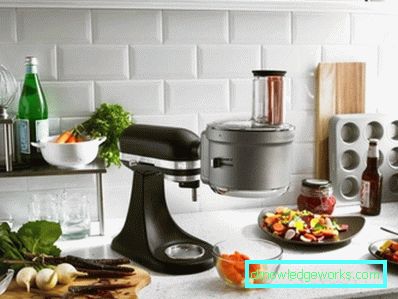 Мощен Blender Мощен Blender