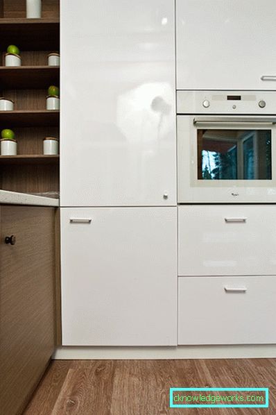 Мога ли да поставя хладилника до газовата печка? Мога ли да поставя хладилника до газовата печка?