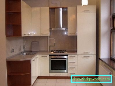 Висок шкаф за кухня Висок шкаф за кухня