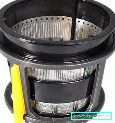 Сокоизстисквачка Redmond Auger Сокоизстисквачка Redmond Auger