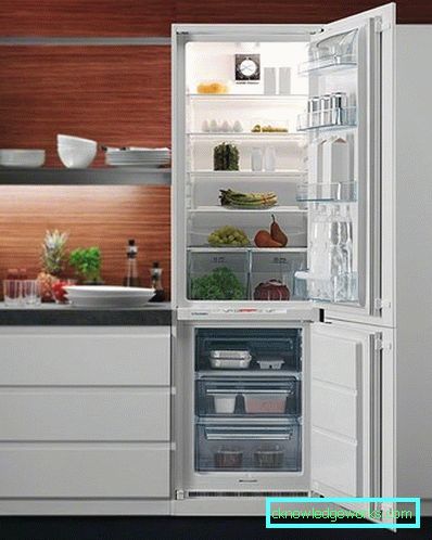 Вграден двукамерен хладилник Electrolux Вграден двукамерен хладилник Electrolux